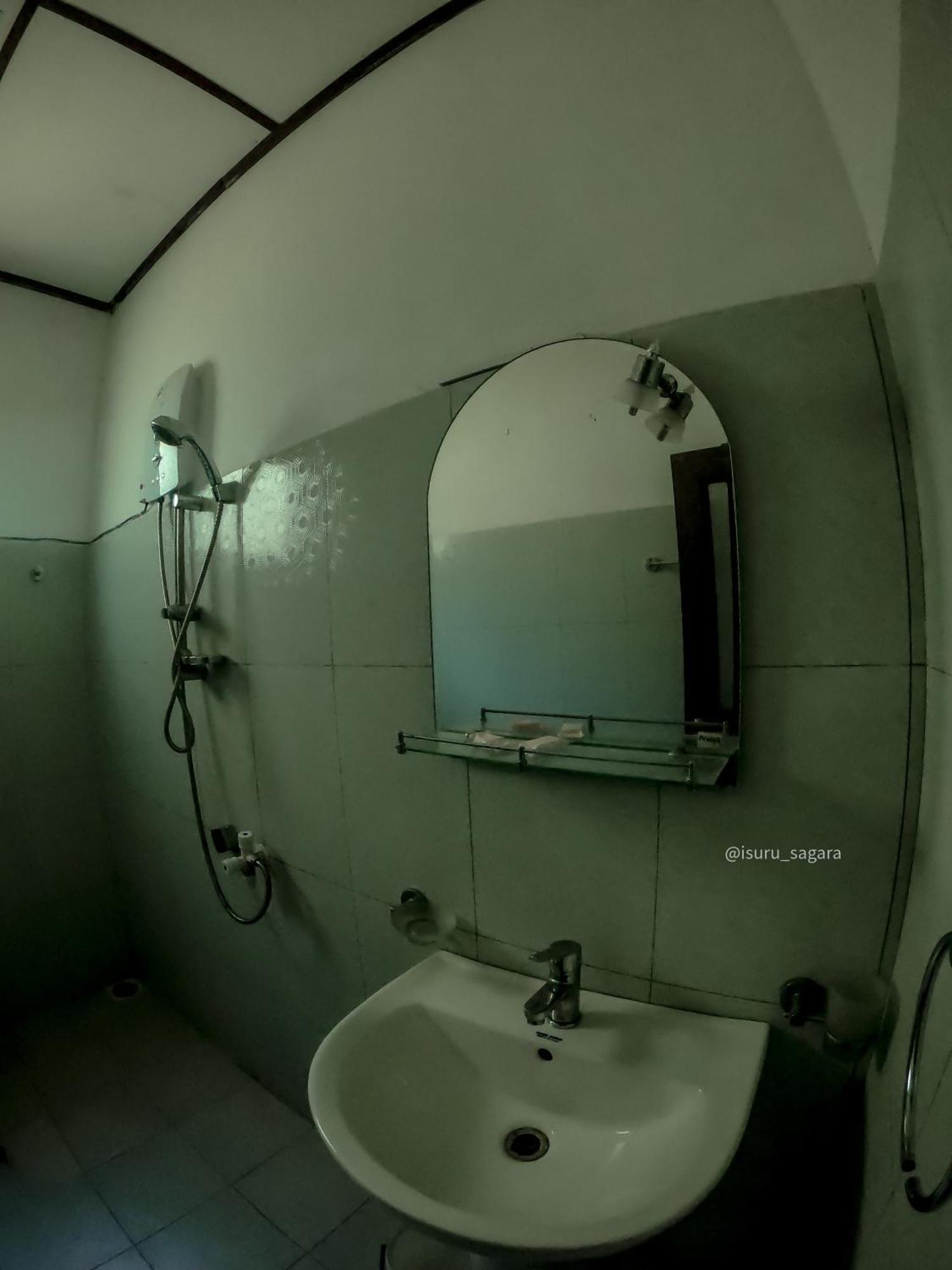 אלה 9 Arch View Rest Inn מראה חיצוני תמונה