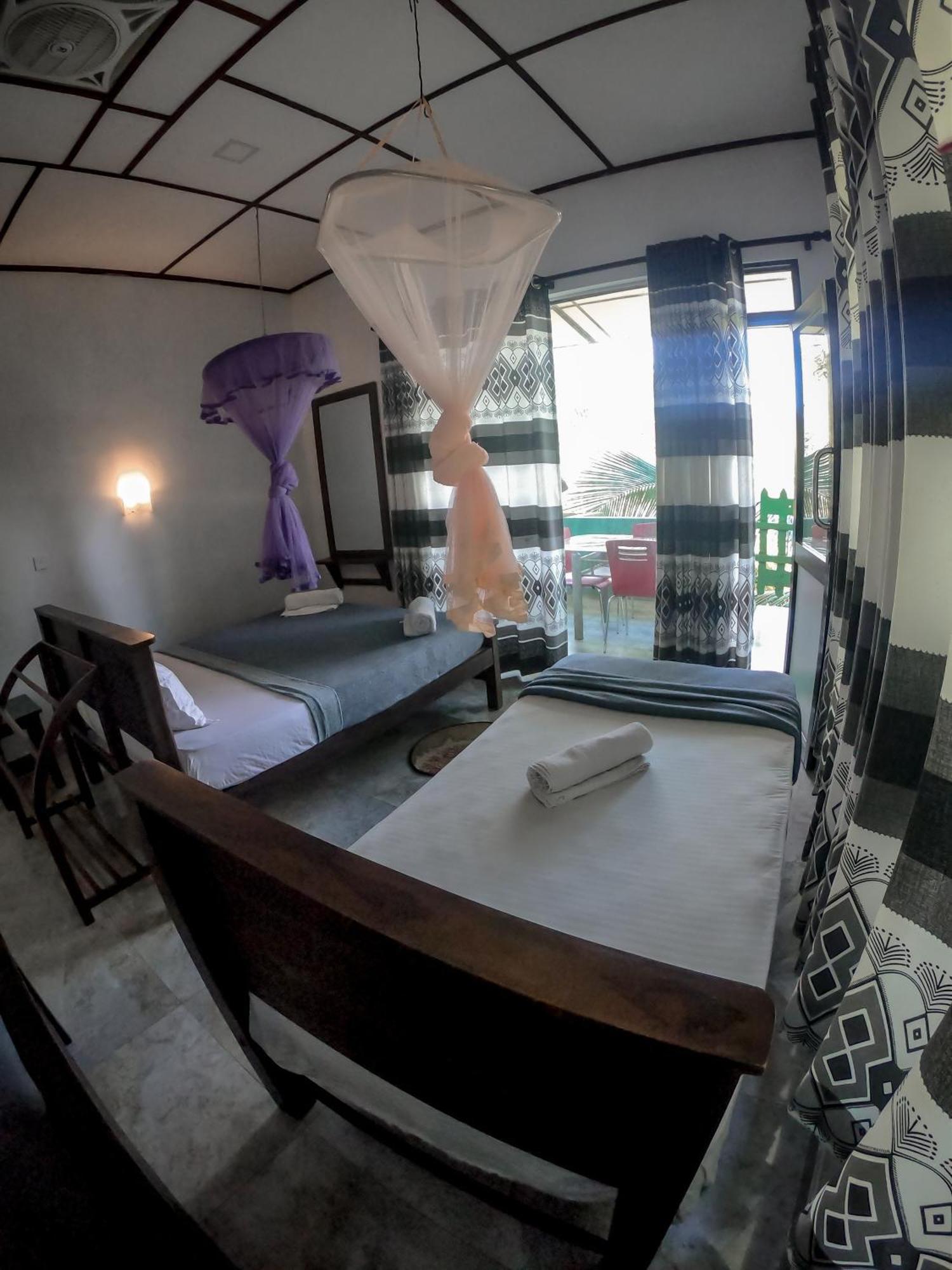 אלה 9 Arch View Rest Inn מראה חיצוני תמונה