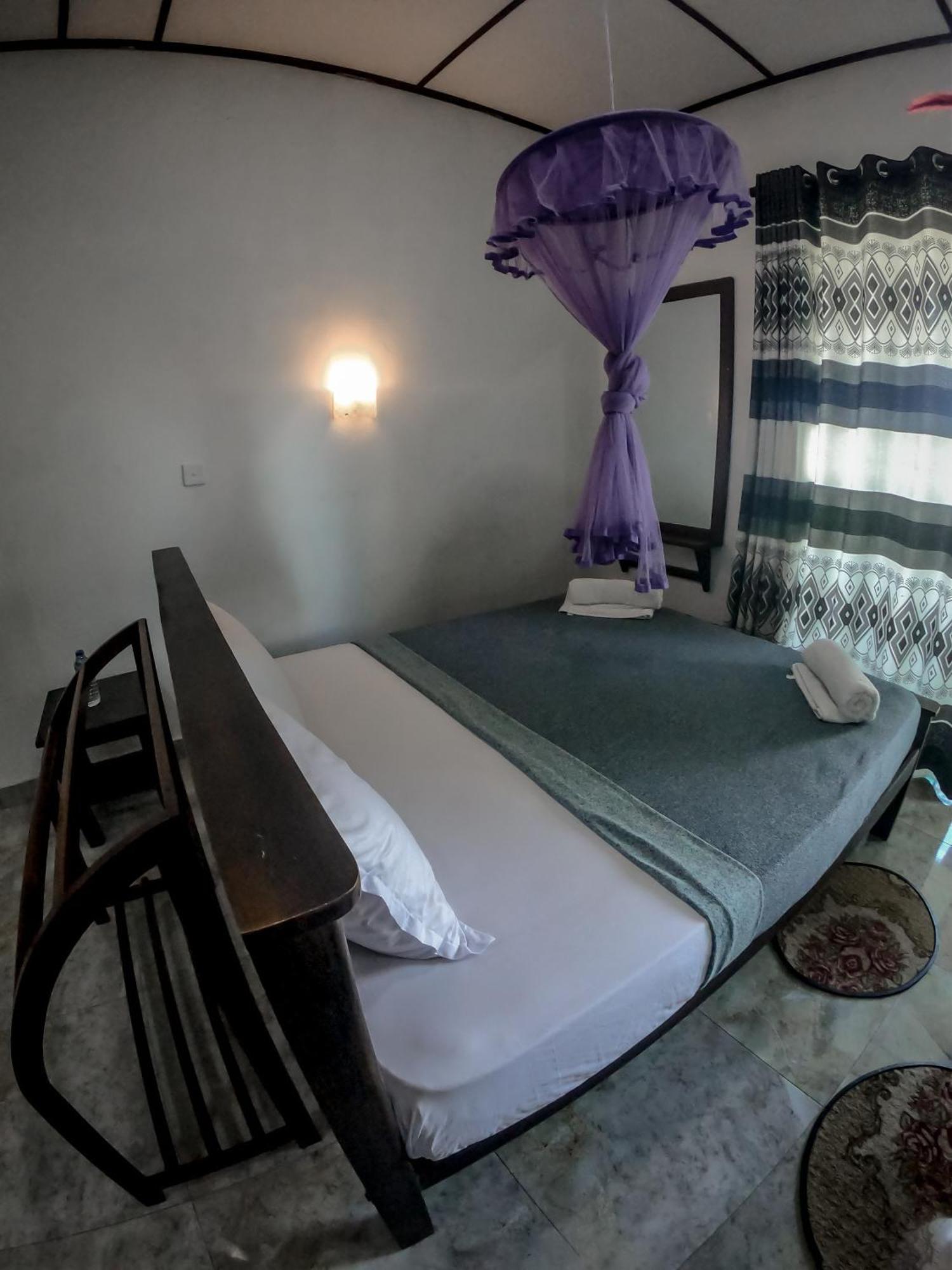 אלה 9 Arch View Rest Inn מראה חיצוני תמונה