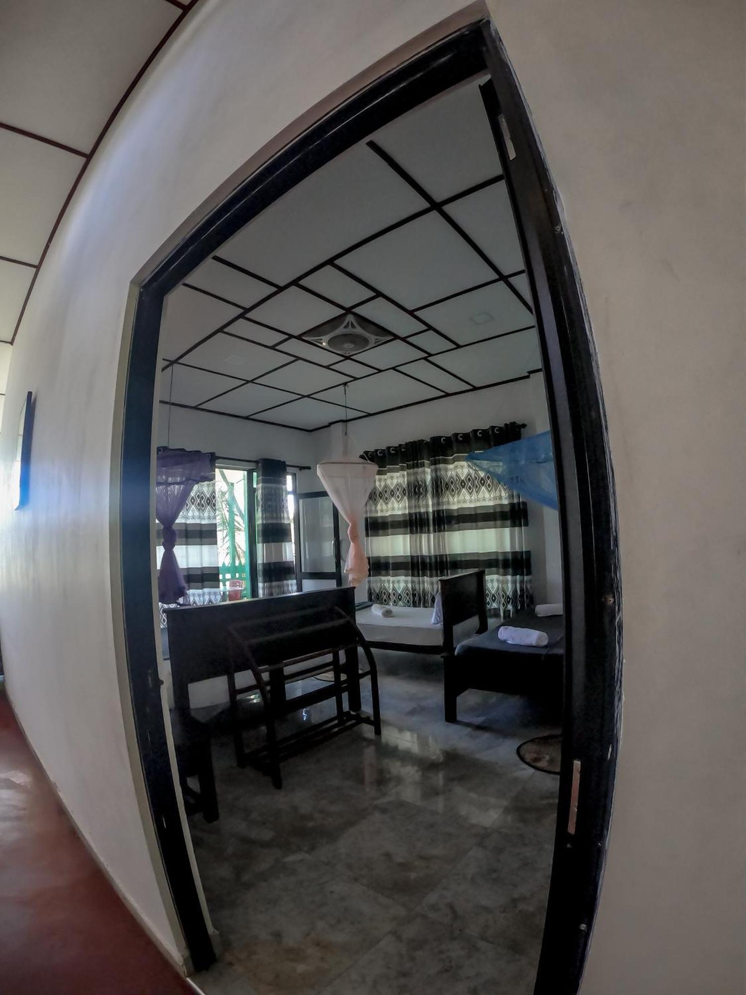אלה 9 Arch View Rest Inn מראה חיצוני תמונה