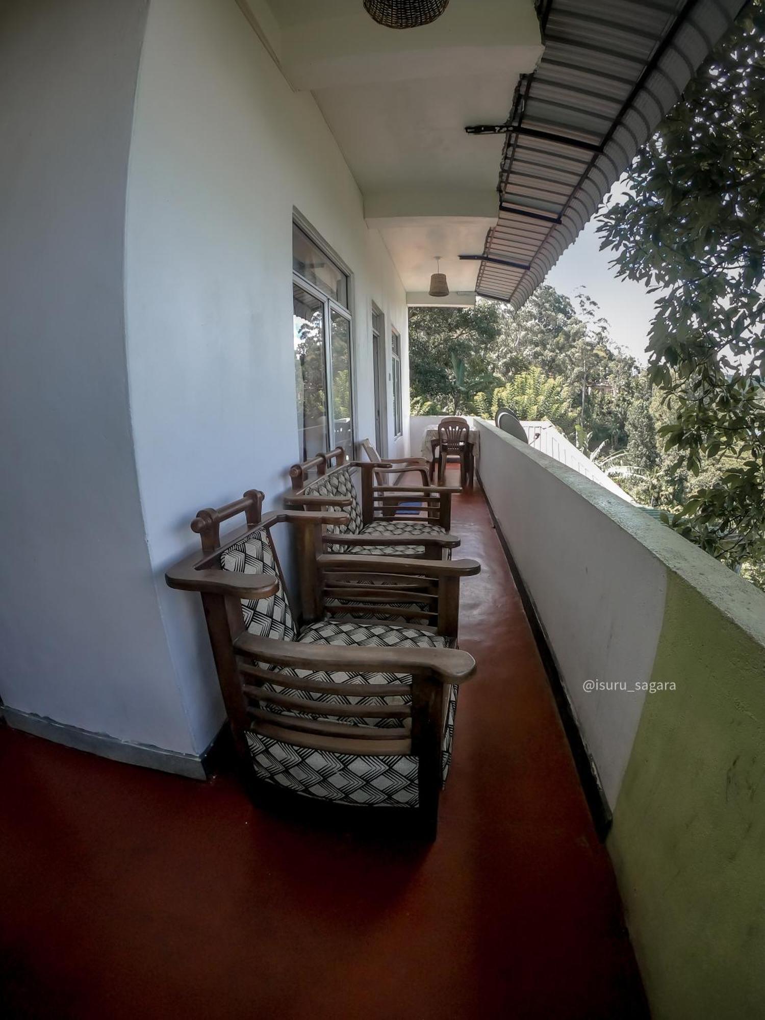 אלה 9 Arch View Rest Inn מראה חיצוני תמונה