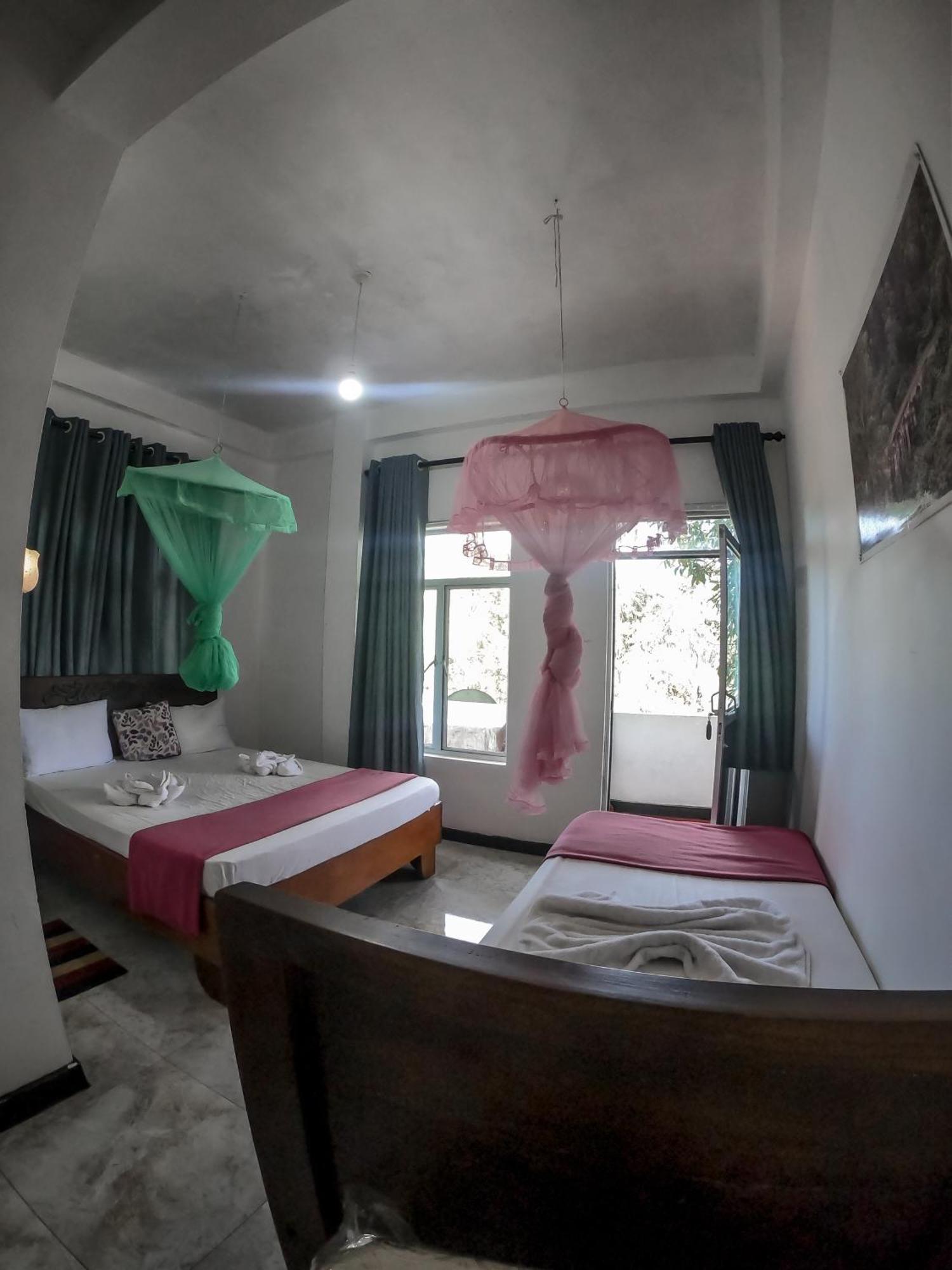 אלה 9 Arch View Rest Inn מראה חיצוני תמונה