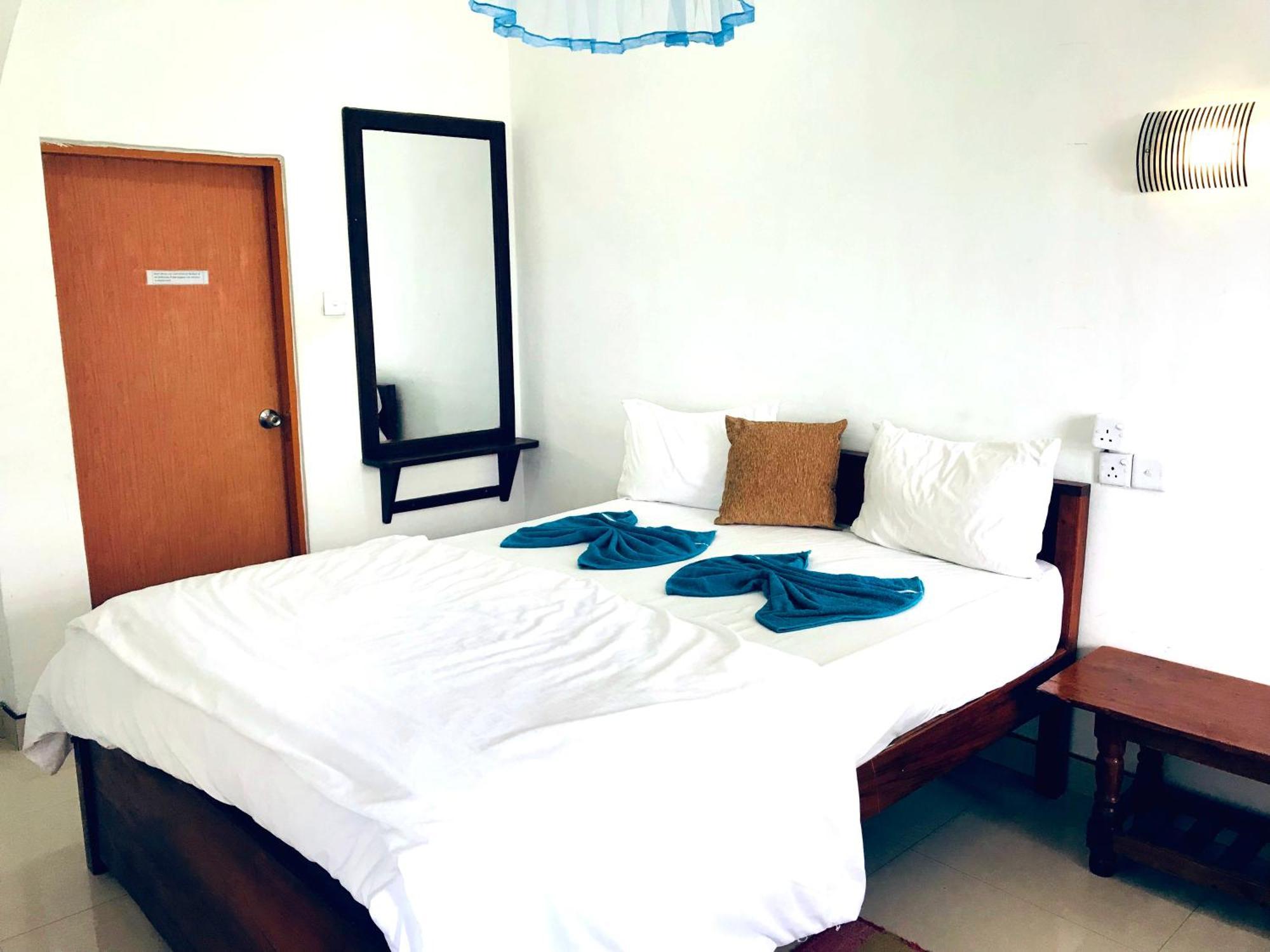 אלה 9 Arch View Rest Inn מראה חיצוני תמונה