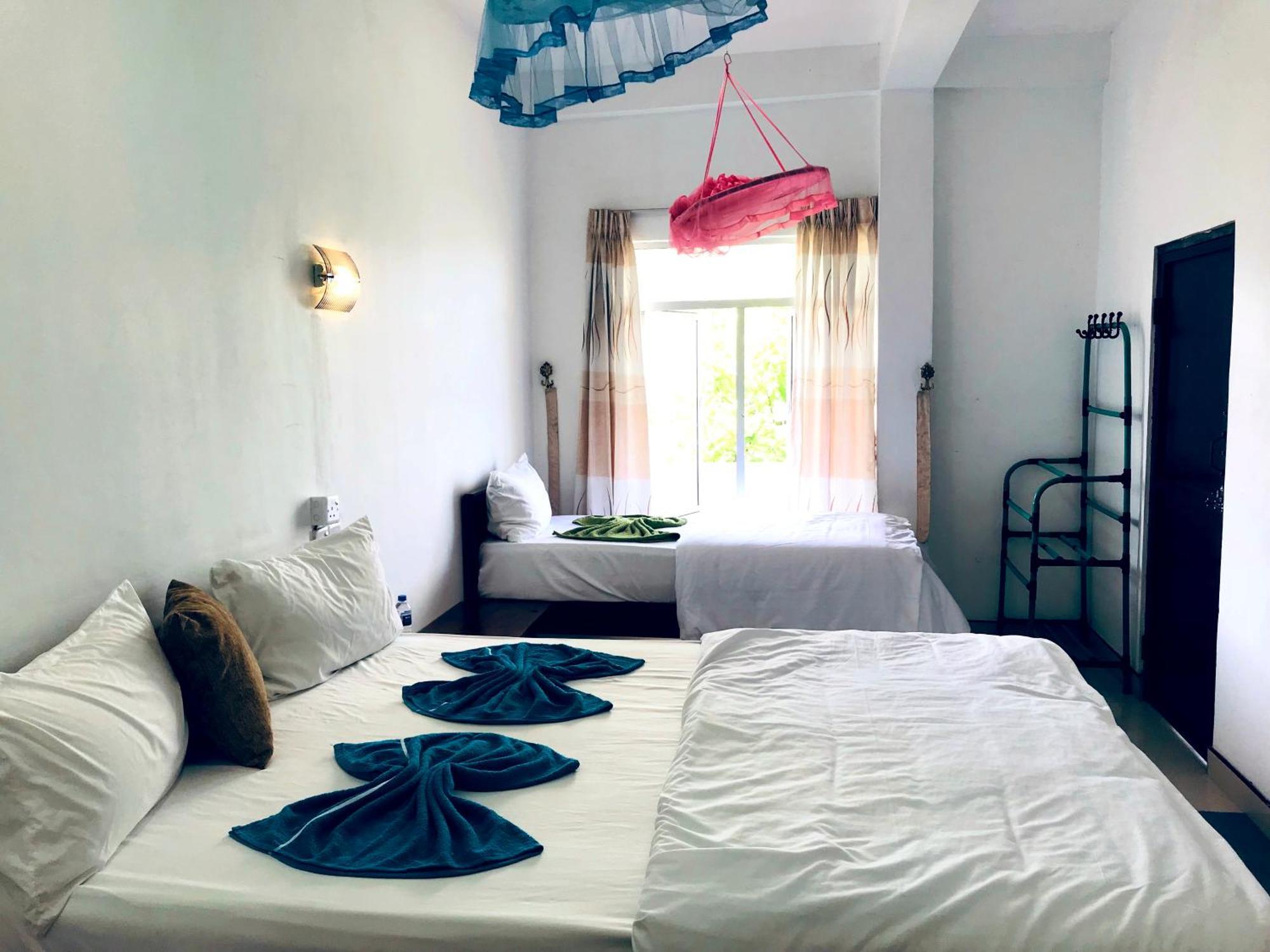 אלה 9 Arch View Rest Inn מראה חיצוני תמונה