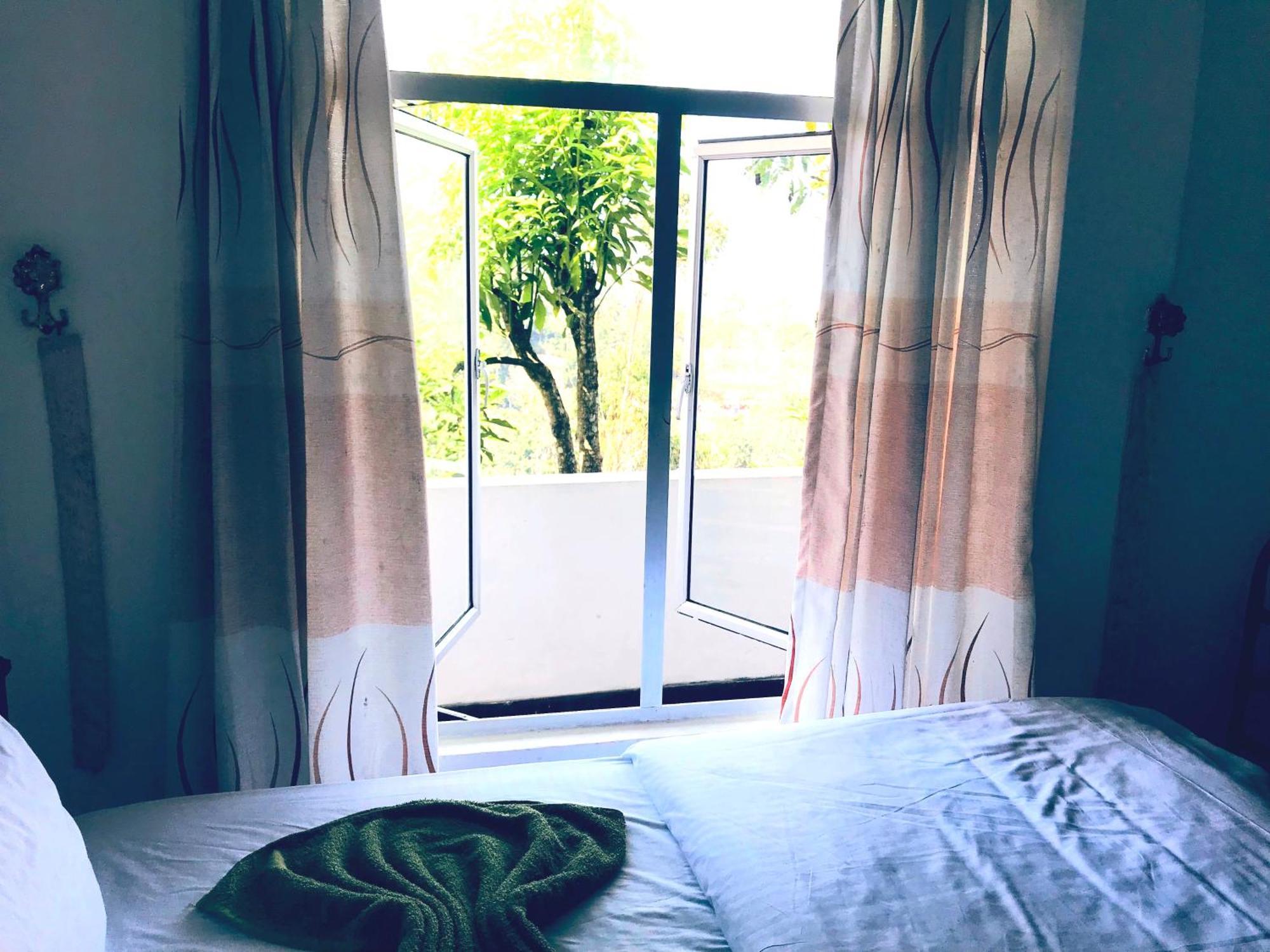 אלה 9 Arch View Rest Inn מראה חיצוני תמונה