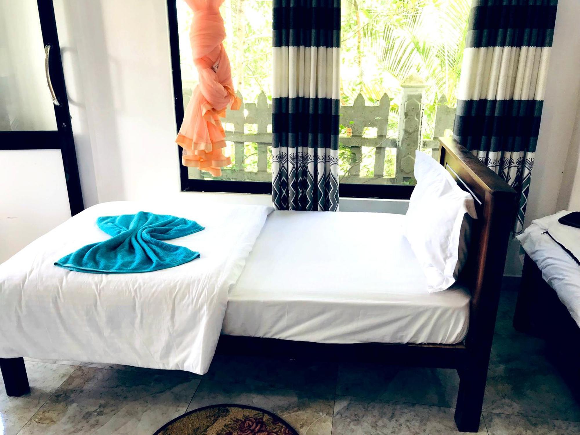 אלה 9 Arch View Rest Inn מראה חיצוני תמונה